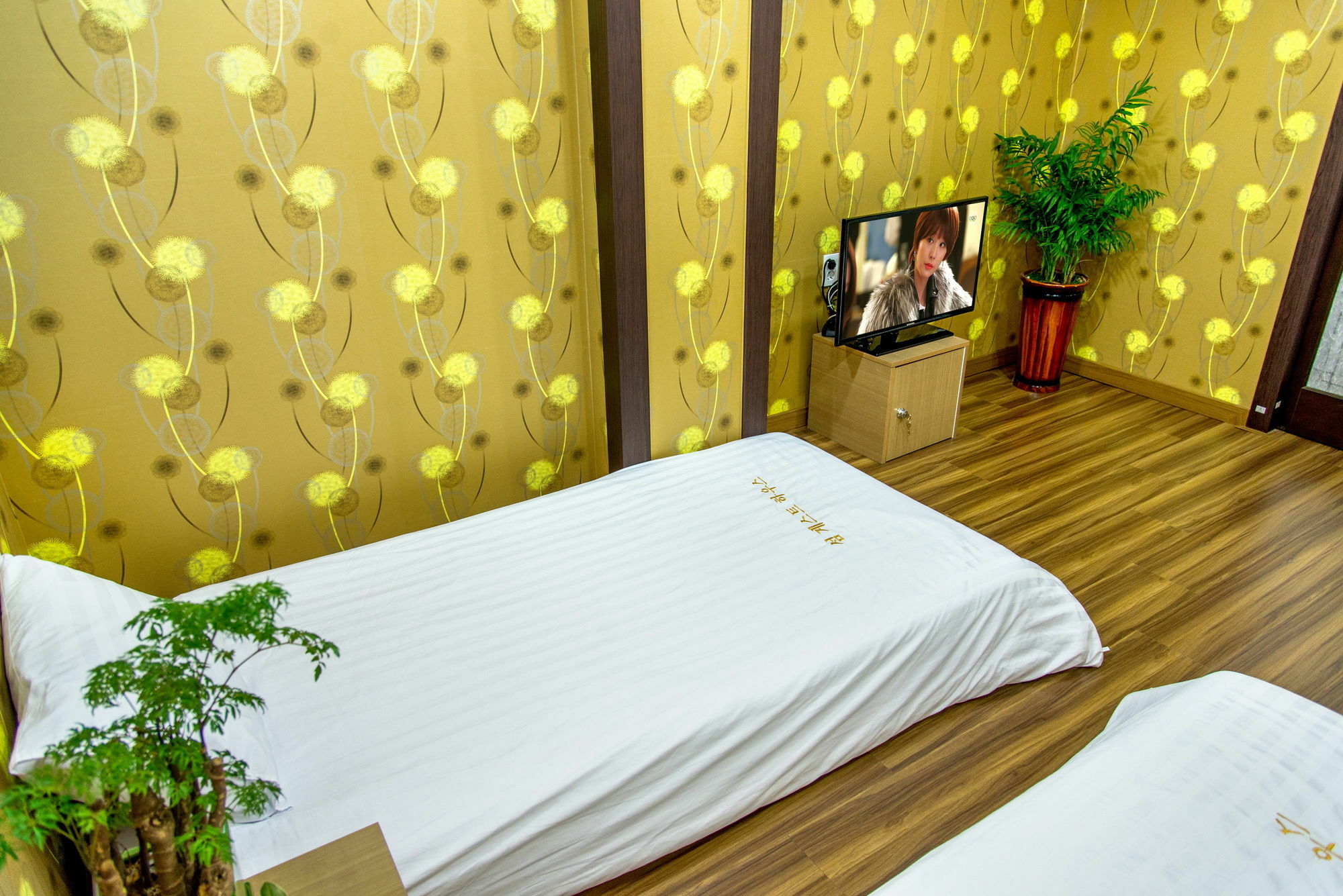 Seom Guesthouse ซอกวีโพ ภายนอก รูปภาพ