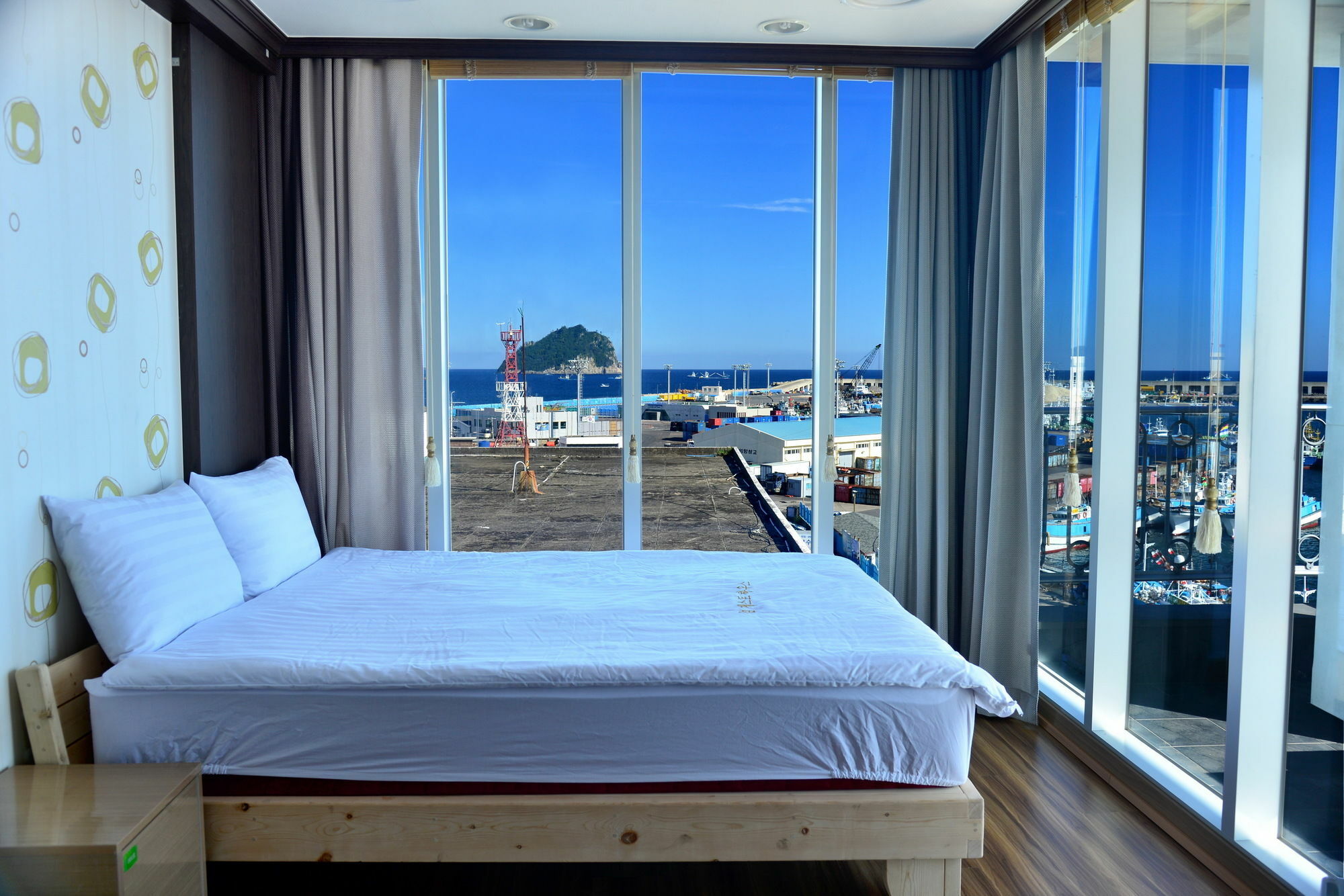 Seom Guesthouse ซอกวีโพ ภายนอก รูปภาพ